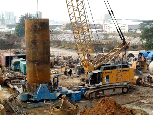 <a href=http://www.njfangyuan.cn target=_blank class=infotextkey>螺旋焊接鋼管</a>