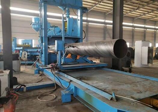 螺旋<a href=http://www.njfangyuan.cn target=_blank class=infotextkey>焊接鋼管</a>水淬火設備的設計及應用